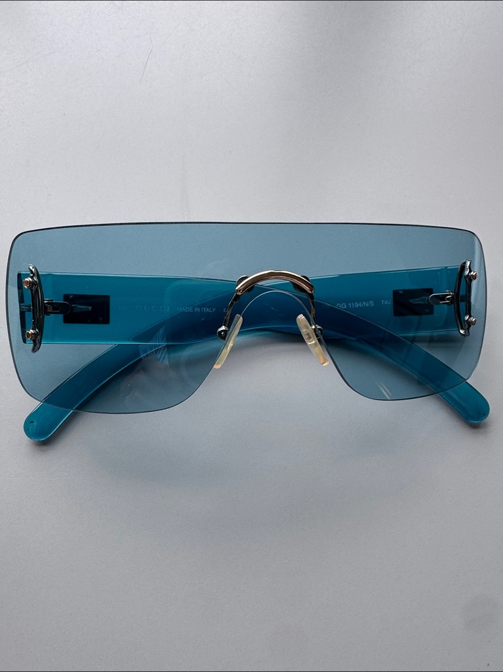Vintage Gucci “screen”Blue Rimless Shield Sunglasses with Comfortable Nose bridg